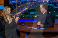 Michelle Pfeiffer fait la promotion de la série "The Madison" lors du talk-show de Stephen Colbert