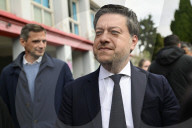 Benoît Payan, maire de Marseille, vote pour le premier tour des élections municipales à Marseille
