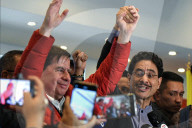 Presidential Candidate Ivan Cepeda Receives Juan Fernando Cristo into Campaign