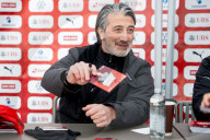 FUSSBALL - Murat Yakin (Nationaltrainer der Schweiz) am Freundschaftsspiel zwischen der Schweiz und Deutschland 