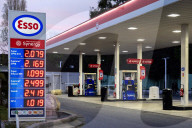 Station-service a 2,50 euros deserte par les clients a Nice