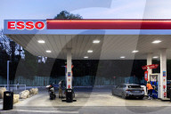 Station-service a 2,50 euros deserte par les clients a Nice