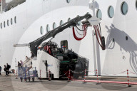 NEWS - Marseille: Kreuzfahrtschiffe werden neu mit Kabeln am Hafen aufgeladen